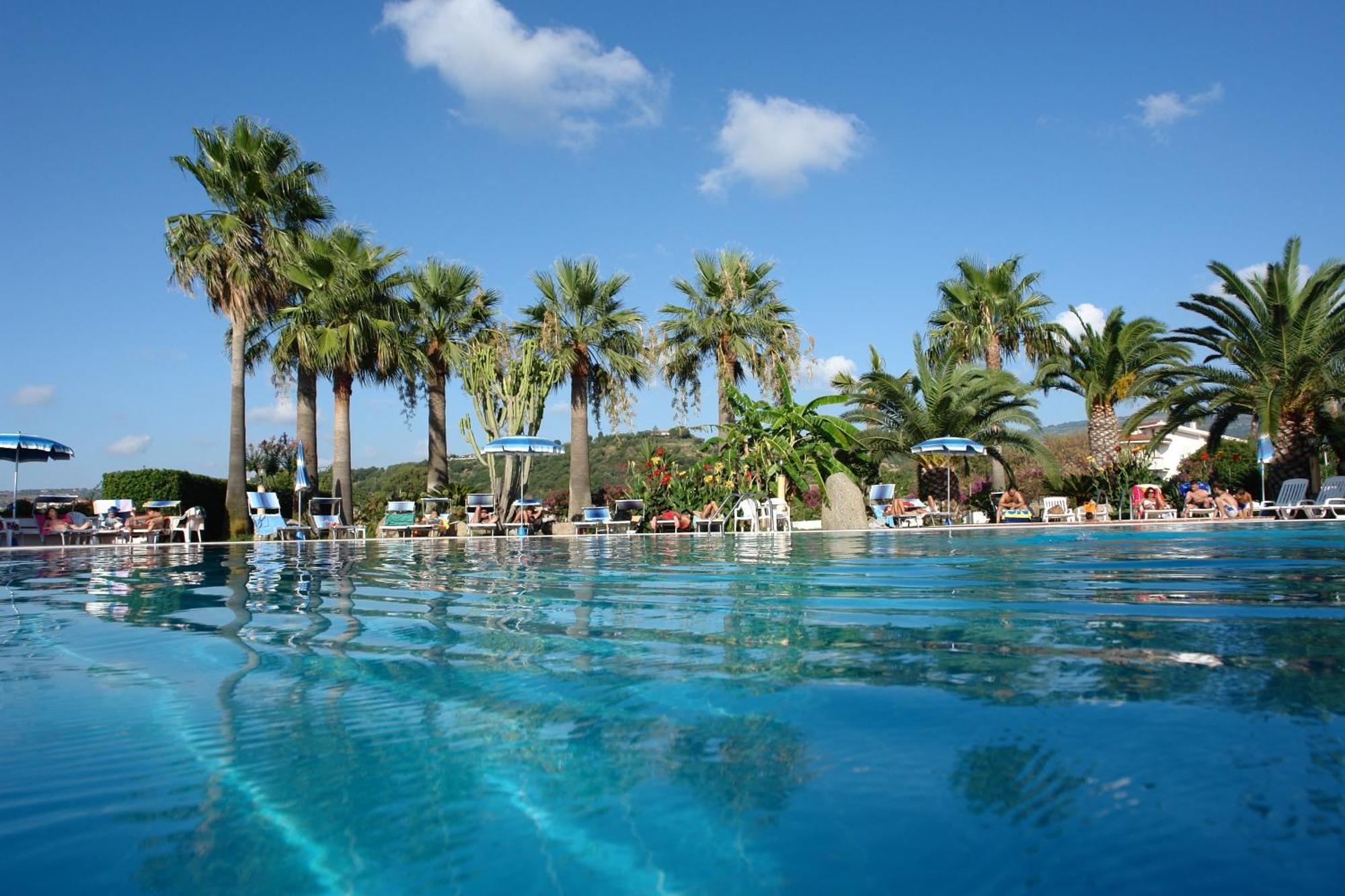 Hotel Residence Costa Azzurra Capo Vaticano Eksteriør bilde